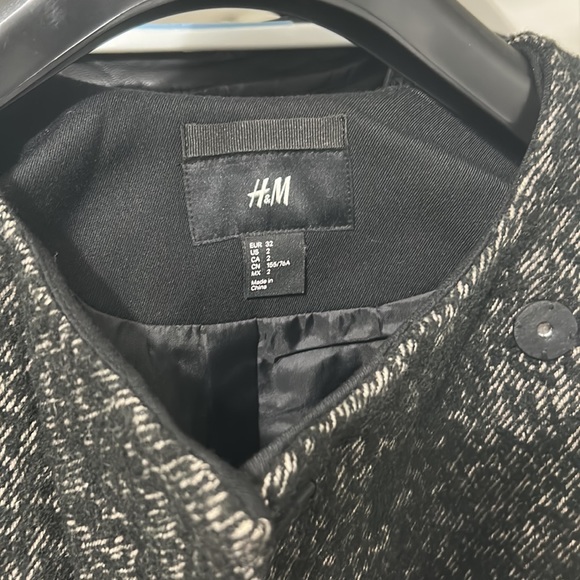 Textured Long coat - Picture 2 of 5